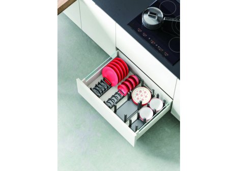 Cemux STAR držák na misky 105x470x180 mm šedý