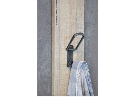 Věšák Luky železo broušené