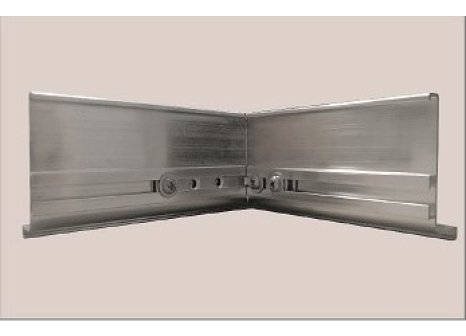 Kovové úchytky k uchycení profilů J a C