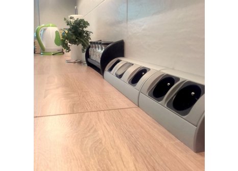 ORNO zásuvka elektro rohová- 2x zásuvka + 1x vypínač + kabel stříbrná