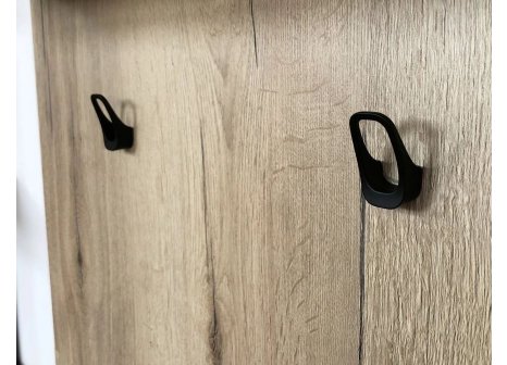 Věšák/ knopka Laky černý matný