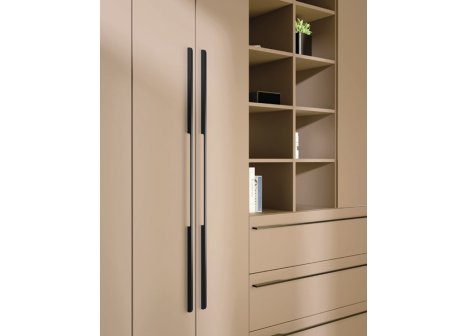 Úchytka Samba černá matná 1144 mm